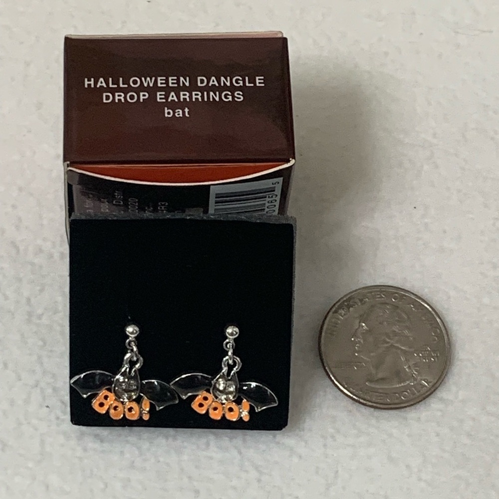 AVON 2006 HALLOWEEN BAT EARRINGS